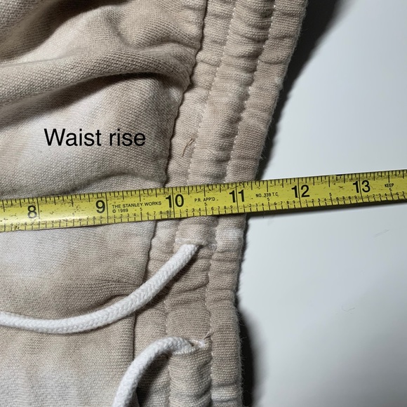 🌿3/$20 Z Supply Tie-Dye Shorts - Picture 5 of 6